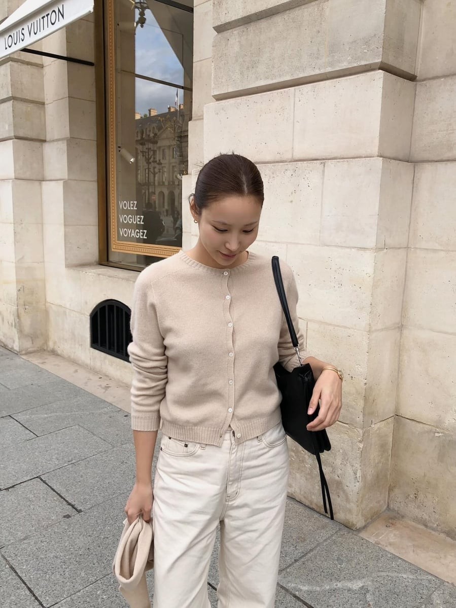 Quần ống rộng giúp cân bằng tỷ lệ cơ thể, phù hợp với nhiều vóc dáng.