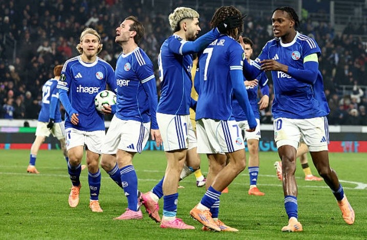 Emegha đã gửi 'lời chào' tuyệt vời đến cho Chelsea/