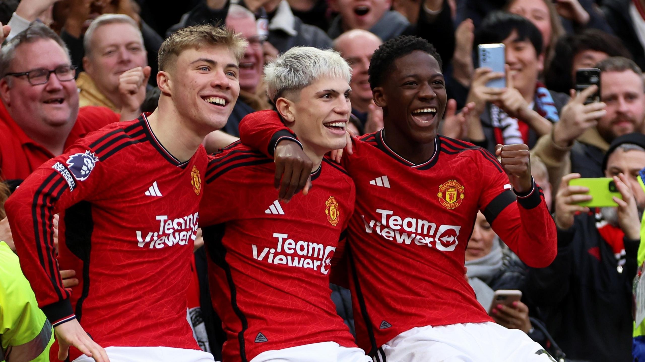 Có thể cả 3 cầu thủ trong tấm ảnh này đều sẽ chia tay Man Utd. 