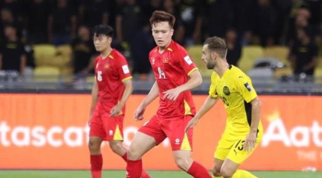 ĐT Việt Nam phải nhọc nhằn khi đụng độ Indonesia hay Malaysia.