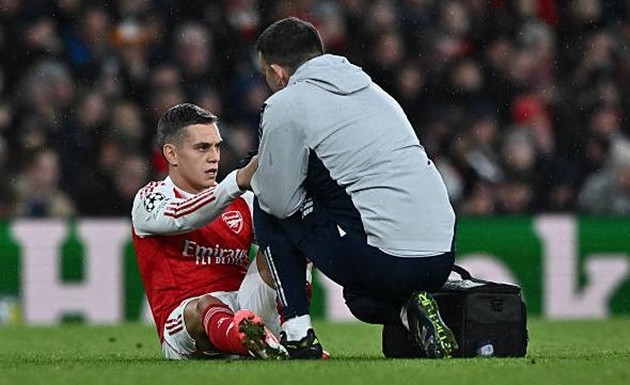 Chấn thương của Leandro Trossard khiến Arsenal lo lắng.