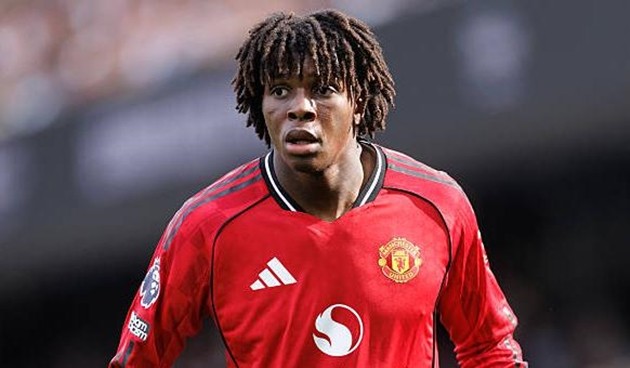 Patrick Dorgu gây thất vọng tại Manchester United.