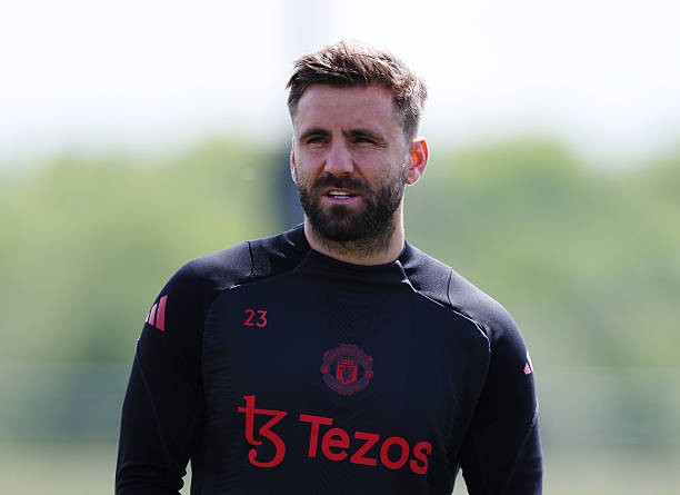 Dù không muốn, Amorim có thể bắt buộc phải đánh cược với Shaw.