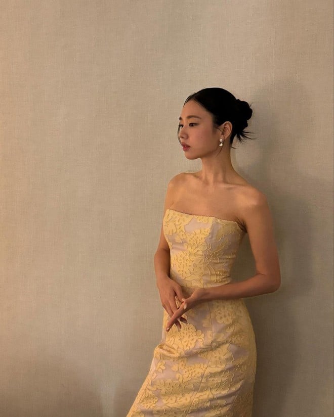 Chính cách điều chỉnh nhẹ nhàng này giúp cô giữ được sức khỏe ổn định, tinh thần không bị căng thẳng