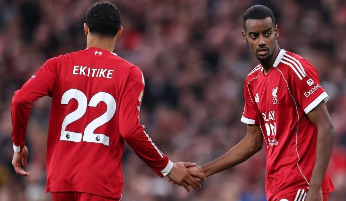 Các thương vụ bom tấn của Liverpool không thể gây ấn tượng.