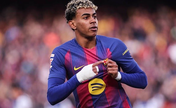 Yamal tiếp tục thể hiện một màn trình diễn đẳng cấp khác.