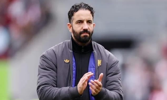 Amorim vẫn chưa giúp MU có được sự ổn định.