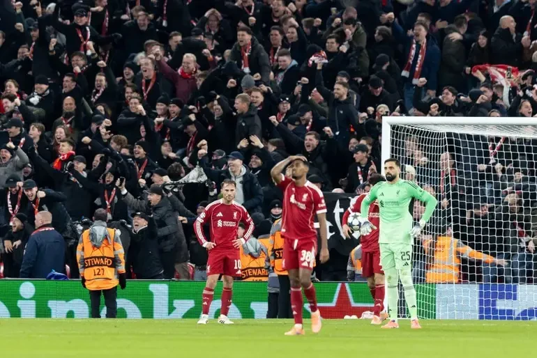 Liverpool vẫn đang chìm trong cuộc khủng hoảng toàn diện.