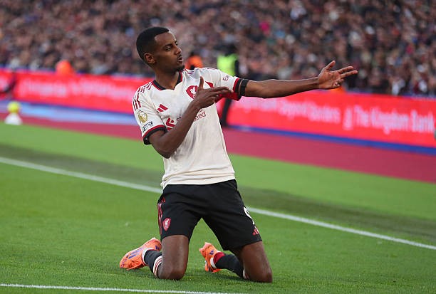 Alexander Isak có bàn thắng đầu tiên tại Ngoại hạng Anh 2025/26 trong màu áo Liverpool.