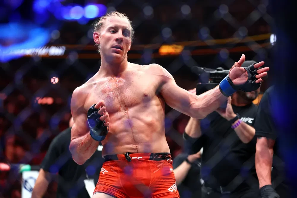 Paddy Pimblett ăn mừng chiến thắng tại UFC