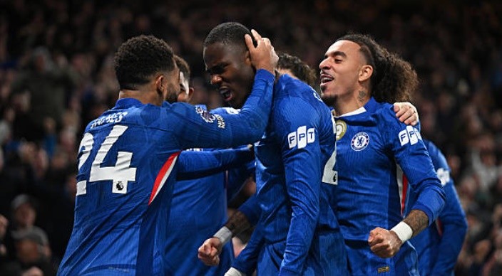 Chalobah mở điểm cho Chelsea.