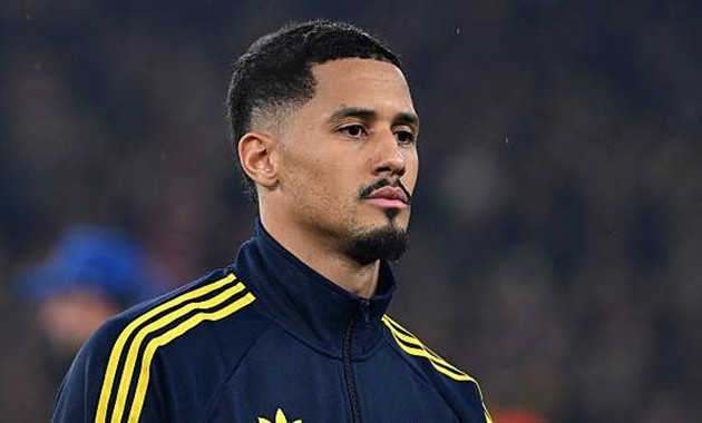 William Saliba bất ngờ vắng mặt ở trận đấu với Chelsea.