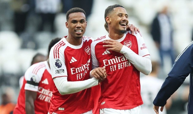 Arsenal đau đầu vì thiếu Saliba và Gabriel