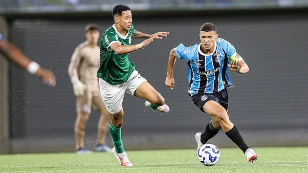 MU và Chelsea tranh giành Luis 