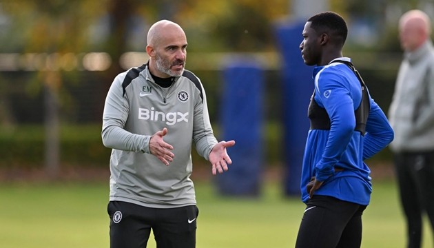 Enzo Maresca cần giữ vững kỷ luật thi đấu cho các cầu thủ, tránh thẻ phạt không đáng có.