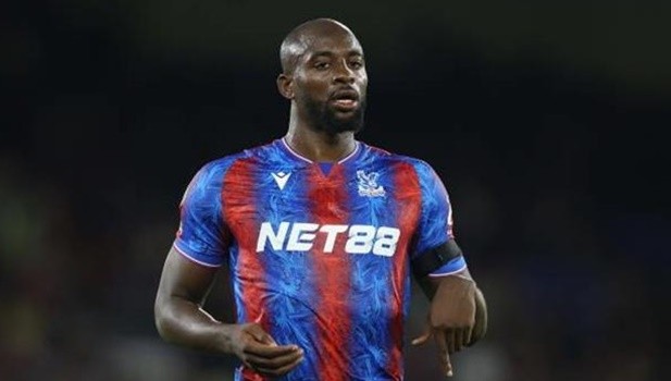 Mateta lọt tầm ngắm AC Milan.