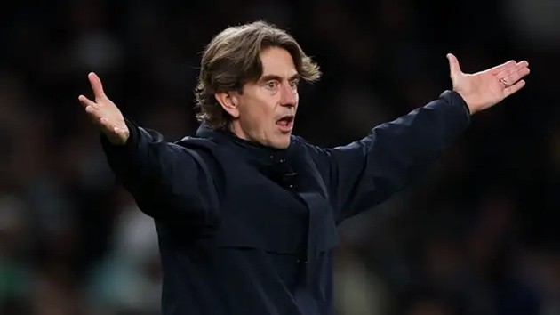 Frank đánh mất niềm tin từ phòng thay đồ