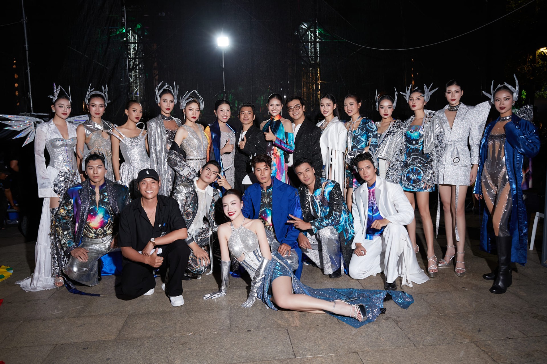 KIM_NGUYÊN-HÙNG_TRẦN_&_DÀN_MODEL_(1)[1]