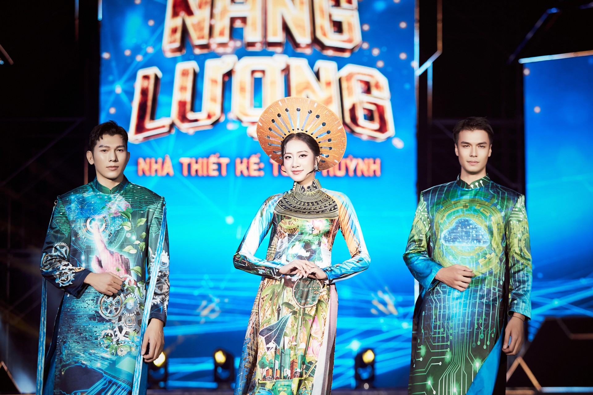 MODEL TRÌNH DIỄN (1)