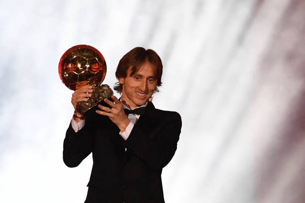 Luka Modric đoạt danh hiệu Quả bóng vàng 2018, chấm dứt kỷ nguyên thống trị của Lionel Messi và Cristiano Ronaldo ở giải thưởng này trong 10 năm liên tiếp.