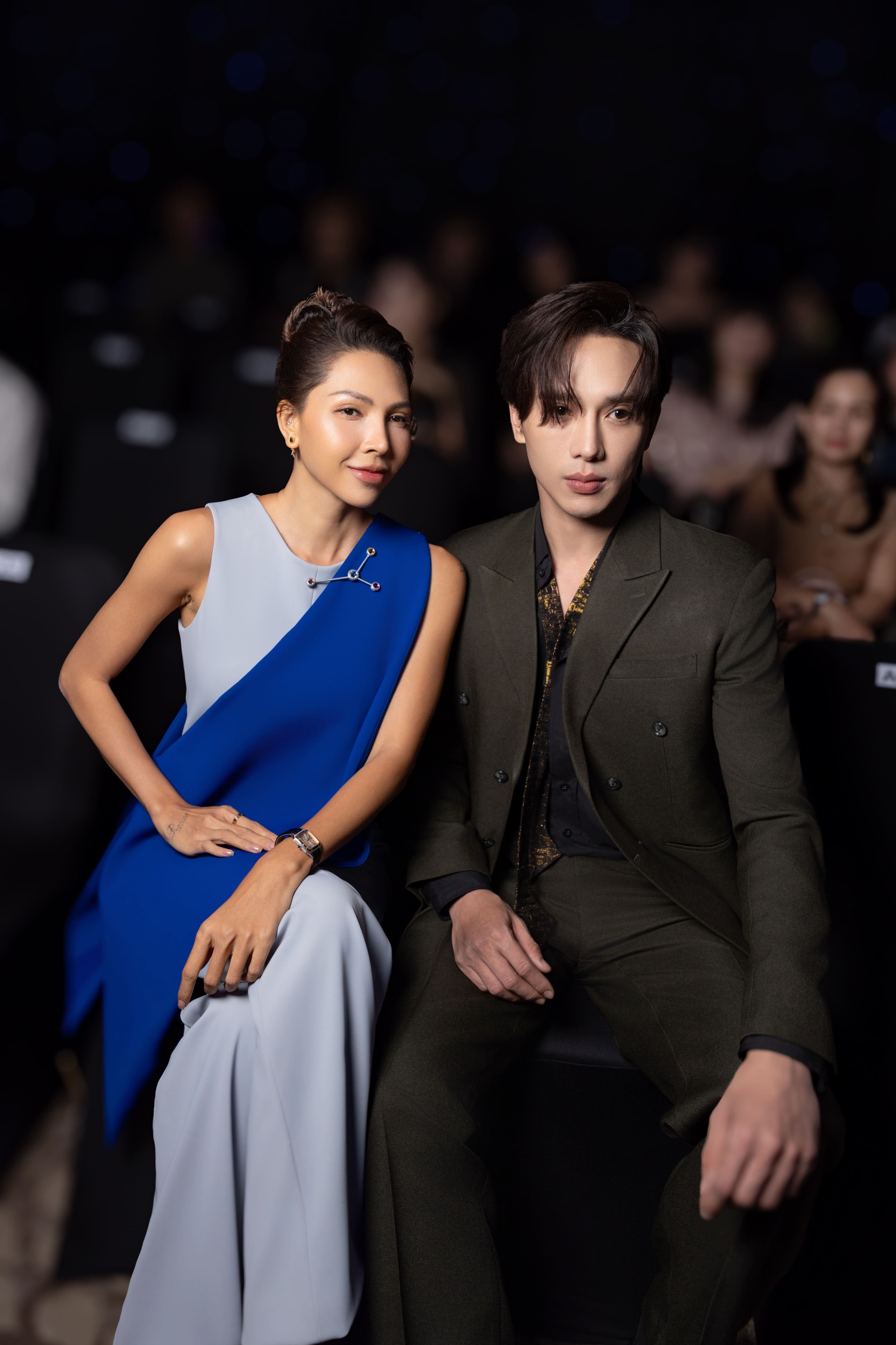 Siêu_mẫu_Minh_Triệu_-__diễn_viên_Thuận_Nguyễn_tham_dự_Pierre_Cardin_Fashion_Show_2025_(1)[1]