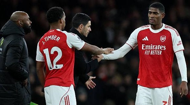 Mikel Arteta không vui vì bão chấn thương của Arsenal.