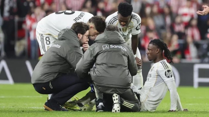 Real hứng chịu tổn thất sau chiến thắng Athletic Club.