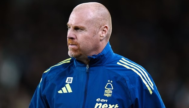 Sean Dyche không hài lòng với quy trình chậm chạp của VAR.