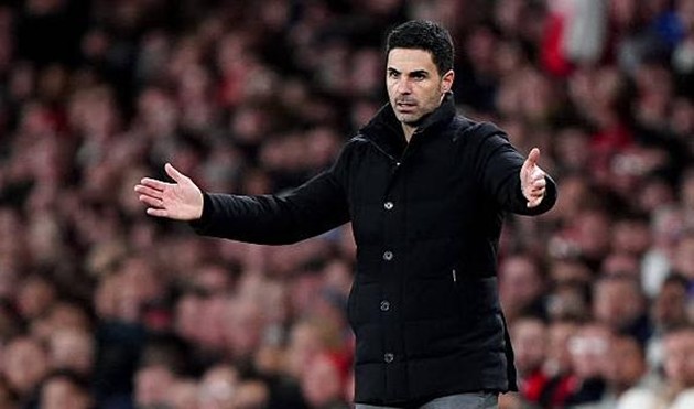 Mikel Arteta đang đối mặt với một bài toán khó.