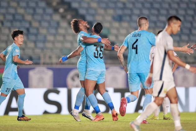 Xuân Son có một hat-trick vào lưới Shan United.