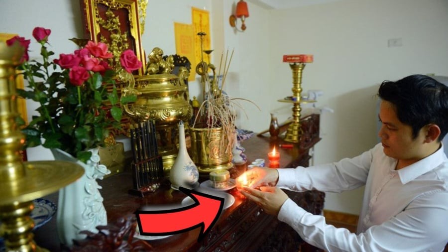 Đặc biệt, sau ngày Rằm hàng tháng, có 5 thứ nhất định phải hạ xuống ngay, nếu cố giữ lại sẽ khiến uế khí tích tụ, đường tiền tài tiêu tán mà gia chủ không hay.