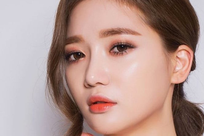 Cách tán này cũng giúp lớp nền khó bị trượt khi hoạt động cả ngày.