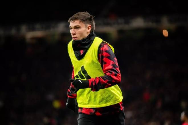 Ugarte một lần nữa khiến CĐV MU thất vọng.