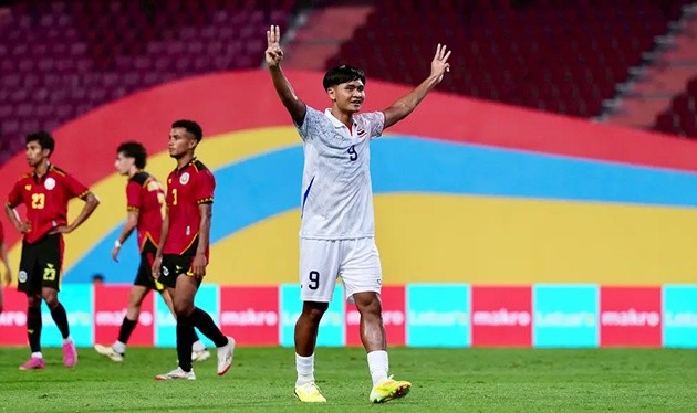 Yotsakorn Burapha đã lập hat-trick ngay trận đầu tiên