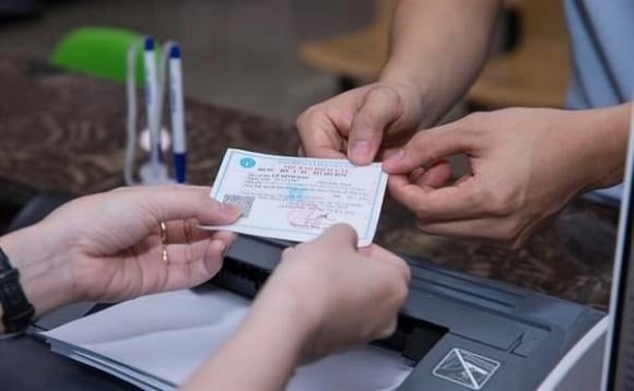 Người tham gia được hoàn phần tiền đóng trùng, tính từ ngày thẻ BHYT được cấp theo nhóm mới bắt đầu có giá trị. 