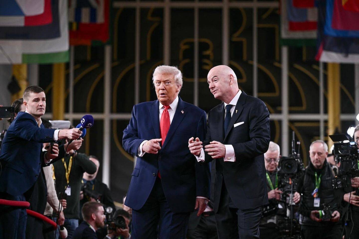 Tổng thống Mỹ Donald Trump và Chủ tịch FIFA Gianni Infantino.