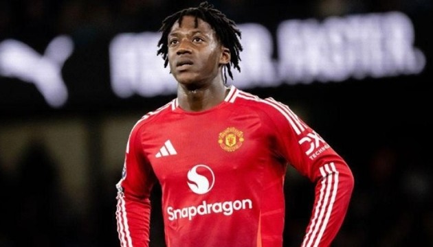 Kobbie Mainoo sắp rời Man United theo dạng cho mượn.