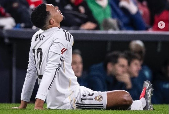 Alexander-Arnold bày tỏ sự thất vọng khi dính chấn thương.