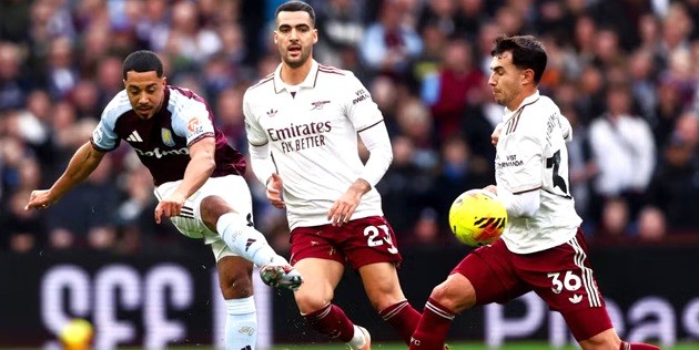 Villa đã có chiến thắng ấn tượng trước Arsenal.