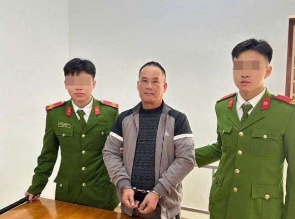 Tại buổi thông tin, Thượng tá Vũ Thanh Tùng cho biết cơ quan chức năng, thông qua công tác giám sát trên không gian mạng, đã phát hiện nhiều hình ảnh và video liên quan đến một vụ án giết người gây xôn xao dư luận xảy ra tại Lạng Sơn vào tháng 1-2025. 