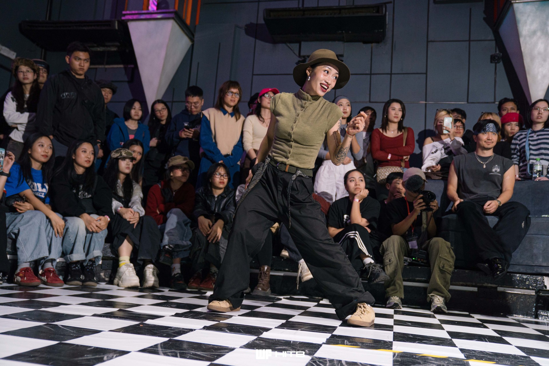 MAI TINH VI - WONDERFUNK 13