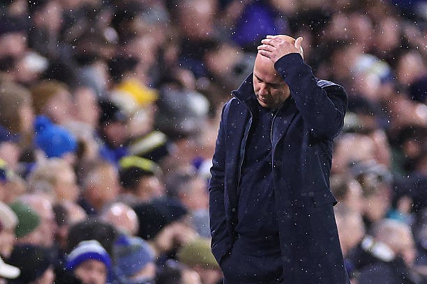 Những quyết định của Slot không mang lại hiệu quả. 