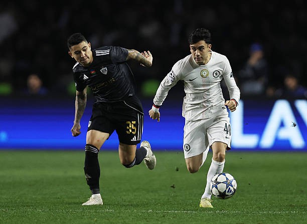 Chỉ mới 20 tuổi, Facundo Buonanotte cần được thi đấu nhiều hơn để phát triển bản thân.