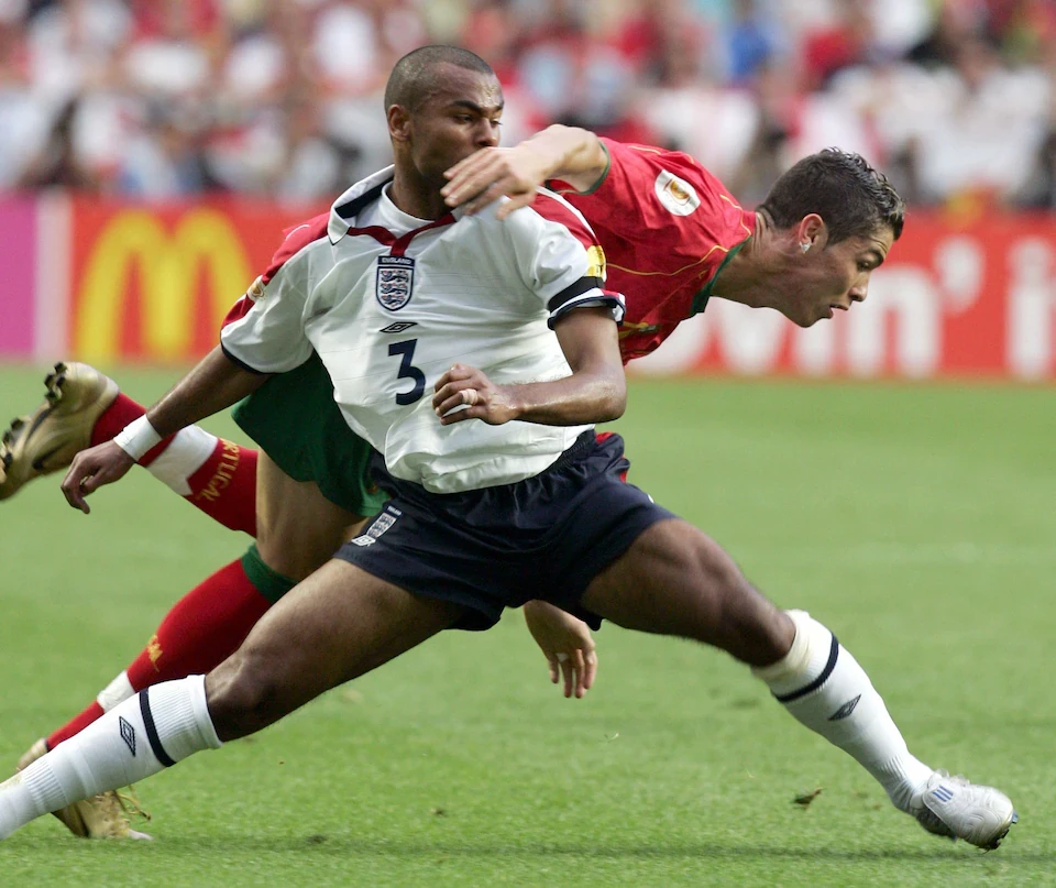 Cole và Ronaldo từng tạo thành cuộc đối đầu quyết liệt nhất tại Châu Âu