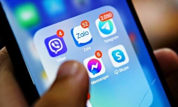 Một điểm nổi bật trong luật là khoản 2 Điều 29, theo đó các nền tảng mạng xã hội và dịch vụ truyền thông trực tuyến không được yêu cầu người dùng cung cấp hình ảnh hoặc video ghi lại toàn bộ hay một phần giấy tờ tùy thân như CMND, CCCD, hộ chiếu để xác thực tài khoản. 