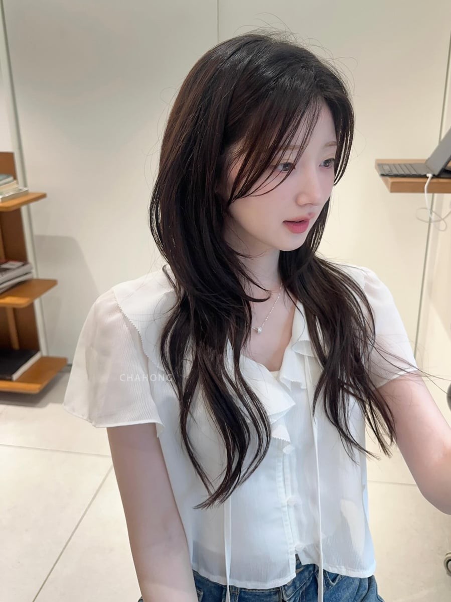 Trong vài năm gần đây, tóc layer tự nhiên trở thành xu hướng vì sự linh hoạt và khả năng tôn dáng mặt tuyệt vời