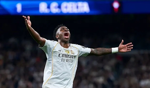 Vinicius tức giận với trọng tài