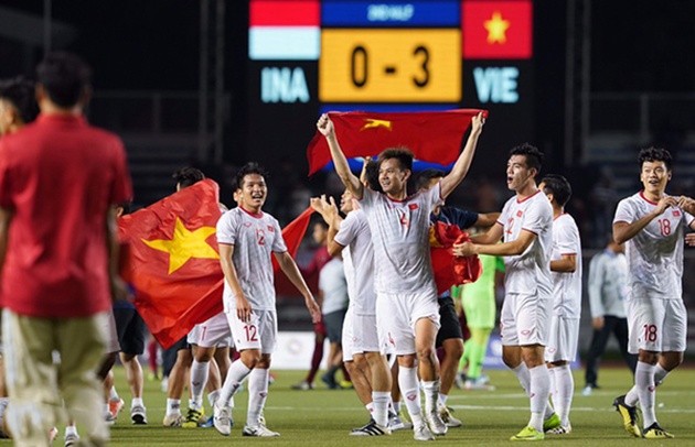 Việt Nam đăng quang tại SEA Games 30 sau chiến thắng 3-0 trước Indonesia.