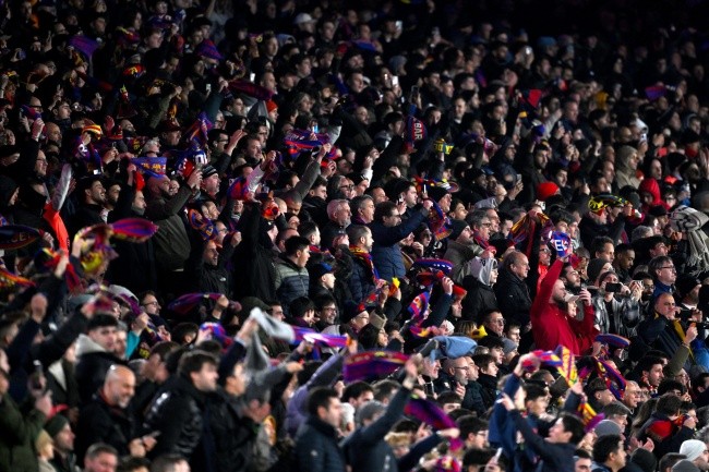 Barca cần thắng lợi thuyết phục trên sân nhà.