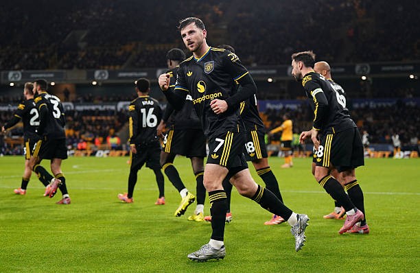 Mount có một trận đấu ấn tượng. 